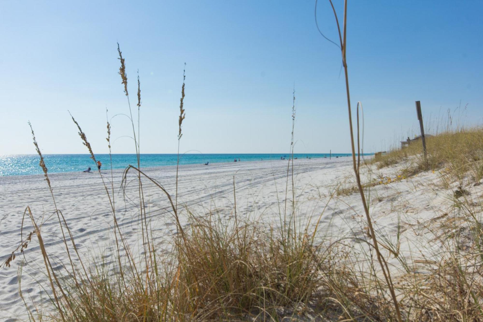Penthouse With Beautiful Views! 1 Bedroom, 2 Bathroom Penthouse! * Panama City Beach